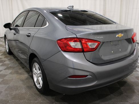 Used 2018 Chevrolet Cruze LT FWD image 30