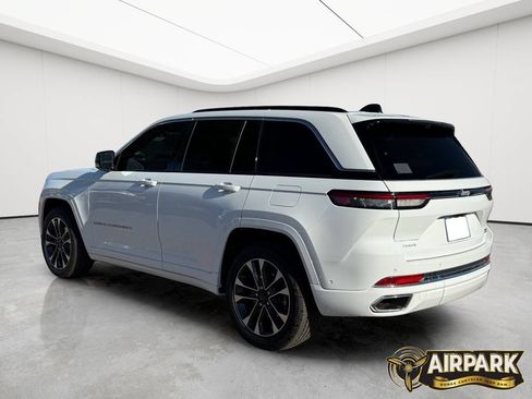 New 2025 Jeep Grand Cherokee Overland w/ Adv Protech Group III AWD/4WD image 7