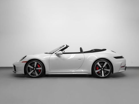 Certified 2025 Porsche 911 Carrera S RWD image 2