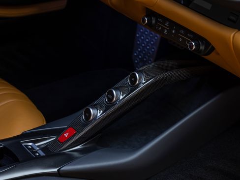 Used 2019 Ferrari 812 Superfast image 59