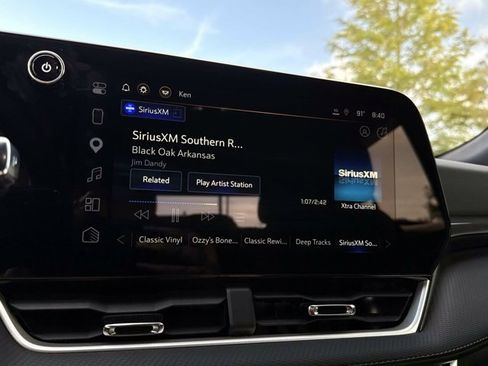 Used 2025 Chevrolet Equinox LT FWD image 22