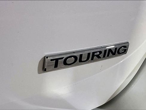 Used 2018 Honda Odyssey Touring image 10