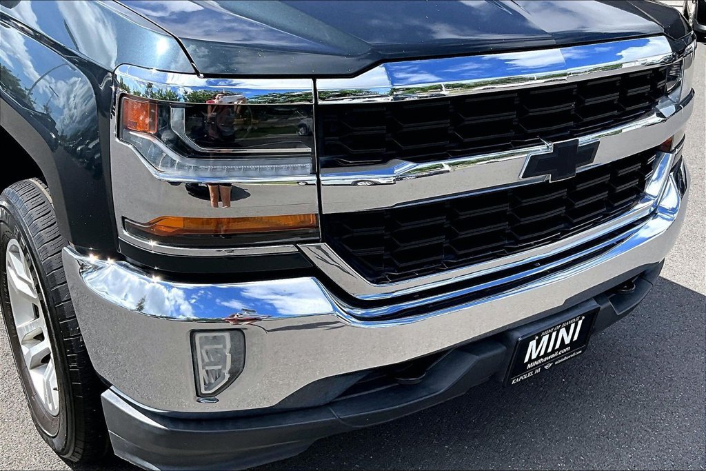 Used 2018 Chevrolet Silverado 1500 LT w/ LT Eassist Package AWD/4WD image 28