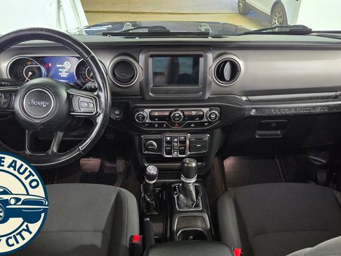 Used 2021 Jeep Wrangler Unlimited Sport AWD/4WD image 28