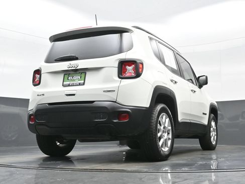 Used 2022 Jeep Renegade Latitude AWD/4WD image 31