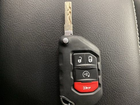 Used 2023 Jeep Wrangler Unlimited Sahara w/ Cold Weather Group image 36