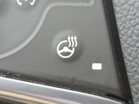 Used 2021 Chevrolet Traverse Premier w/ Redline Edition image 5