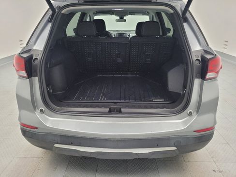 Used 2024 Chevrolet Equinox LT w/ LPO, Floor Liner Package FWD image 29