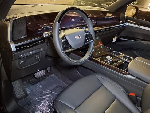 New 2026 Cadillac Escalade 4WD image 15