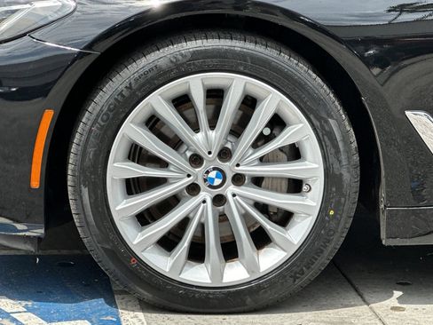 Used 2021 BMW 530i w/ Convenience Package RWD image 26
