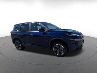 Used 2025 Nissan Rogue SV video 2