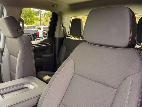New 2026 GMC Sierra 1500 SLE w/ Max Trailering Package AWD/4WD image 15