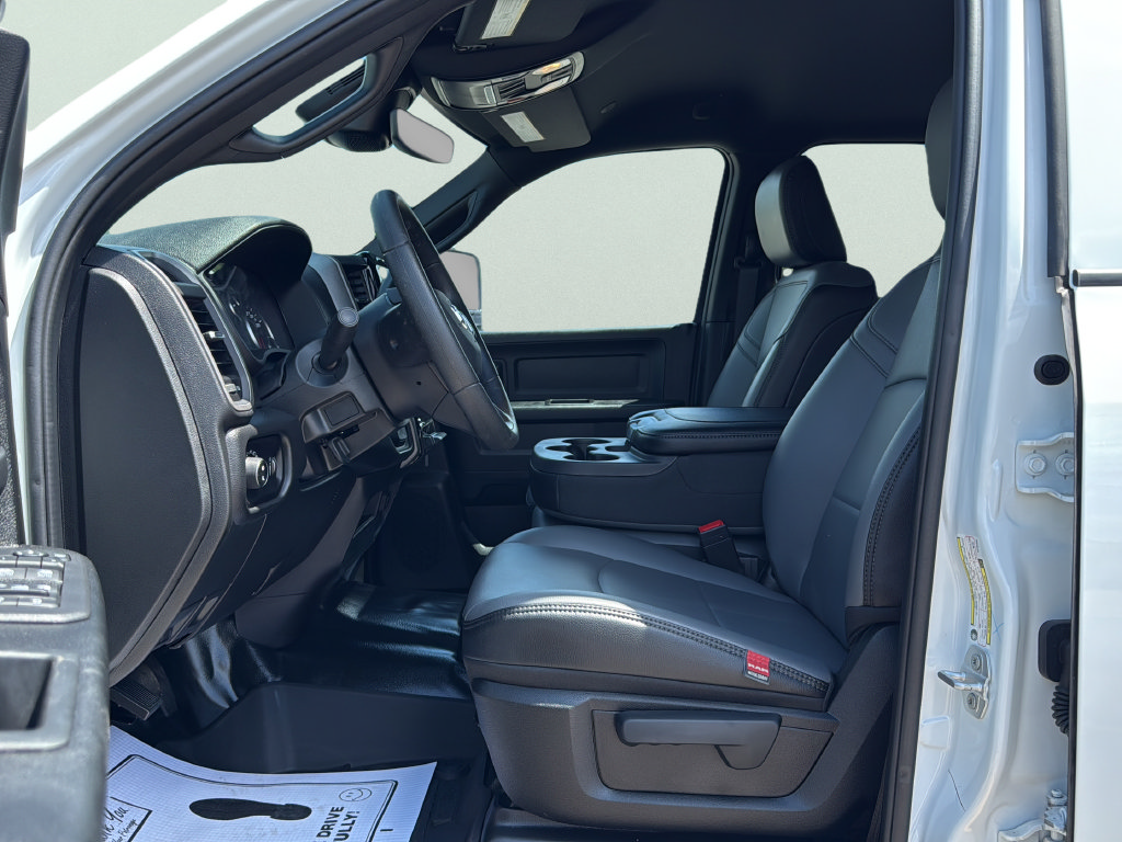 New 2026 RAM 3500 Tradesman AWD/4WD image 19