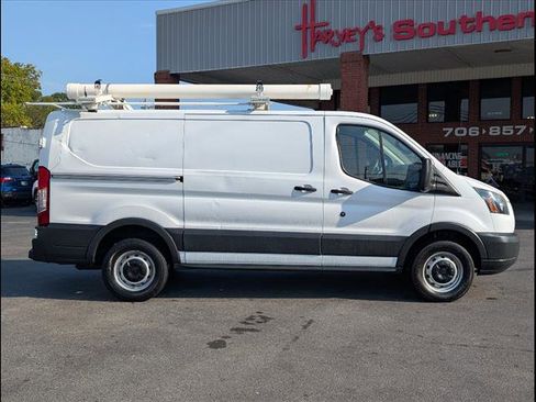 Used 2015 Ford Transit 250 130 Low Roof image 4