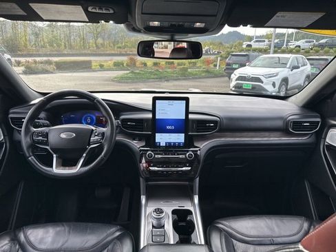 Used 2021 Ford Explorer Platinum w/ Equipment Group 601A image 26