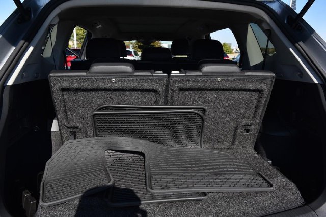 Certified 2023 Volkswagen Tiguan SE w/ Panoramic Sunroof Package FWD image 25