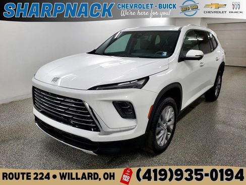 Used 2025 Buick Enclave Preferred image 1