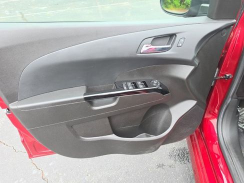 Used 2017 Chevrolet Sonic LT FWD image 10
