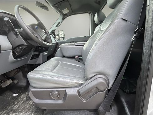 Used 2014 Ford F450 XL w/ Power Equipment Group image 14