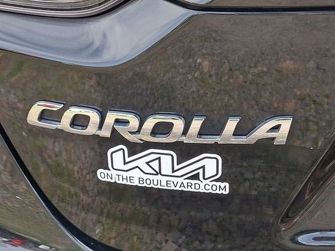 Used 2022 Toyota Corolla LE FWD image 29