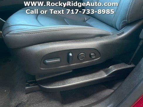 Used 2024 Buick Enclave Premium image 34