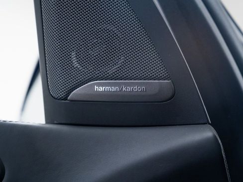 Used 2021 BMW X5 M w/ Competition Package image 15