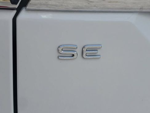 Certified 2025 Volkswagen Atlas SE w/ Panoramic Sunroof Package FWD image 7