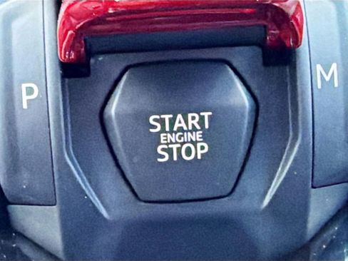 Used 2024 Lamborghini Urus S image 38