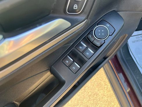 Used 2021 Ford Escape SE w/ Cold Weather Package image 14