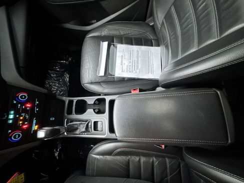 Used 2018 Ford Escape SEL image 23