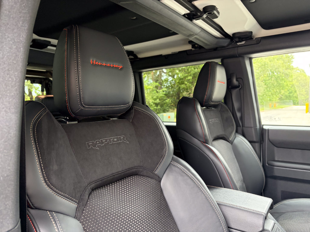 New 2026 Ford Bronco Raptor w/ Interior Carbon Fiber Pack AWD/4WD image 30