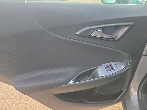 Used 2018 Chevrolet Malibu LT FWD image 26