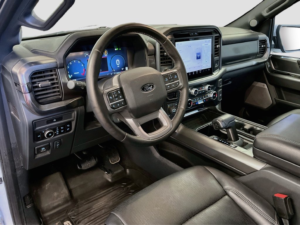 Used 2025 Ford F150 Lariat w/ Equipment Group 501A Mid AWD/4WD image 9