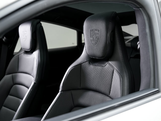 Certified 2023 Porsche Taycan RWD image 10