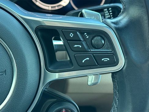 Used 2021 Porsche Cayenne Coupe image 30