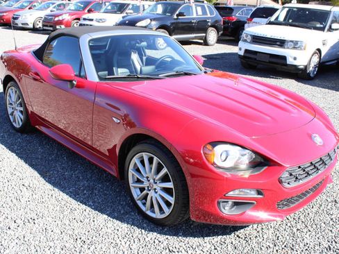 Used 2017 FIAT 124 Spider Lusso image 13