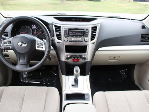 Used 2014 Subaru Outback 2.5i w/ Alloy Wheel Package AWD/4WD image 26