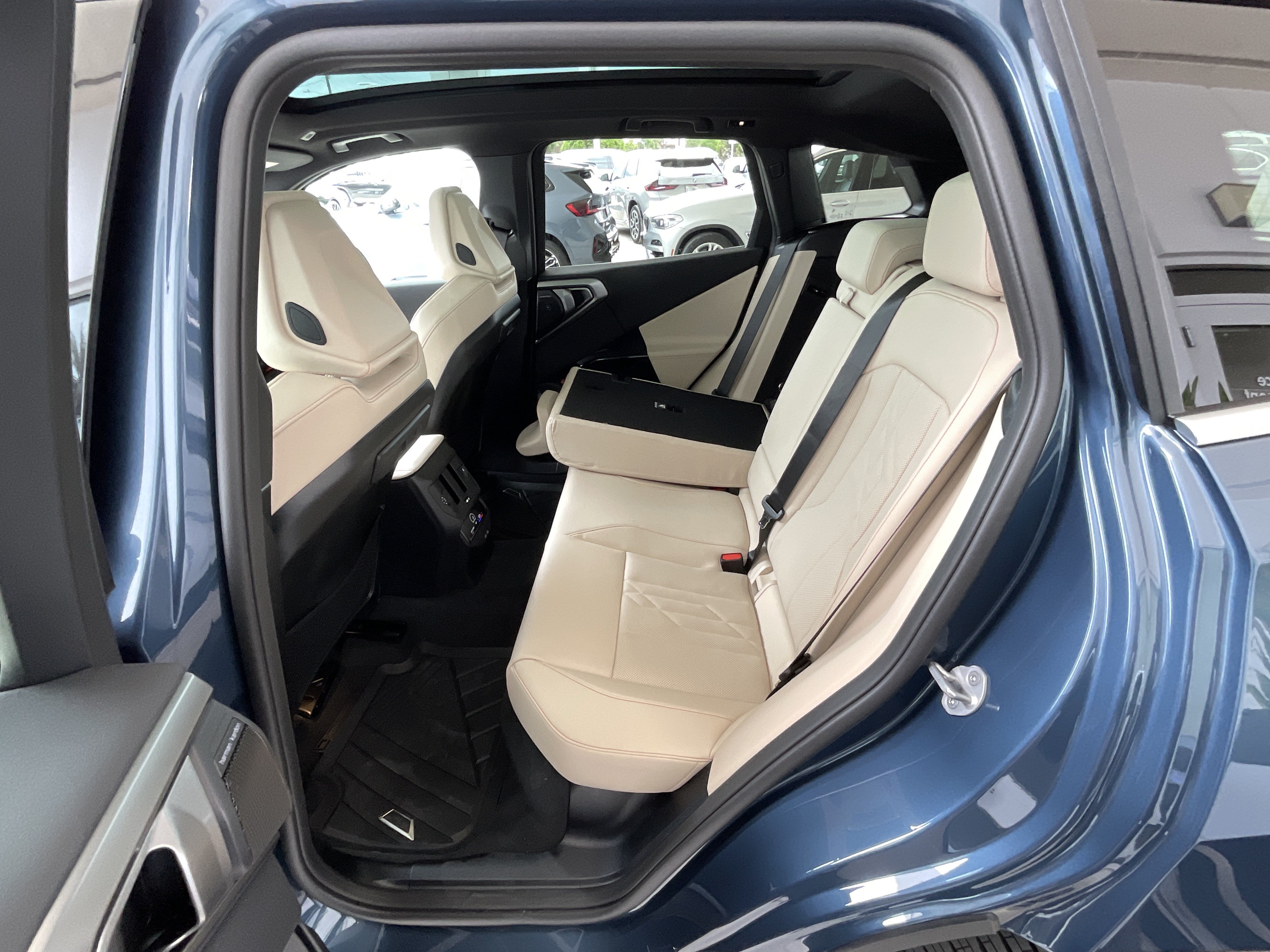Used 2026 BMW X3 xDrive30i w/ Premium Package AWD/4WD image 27