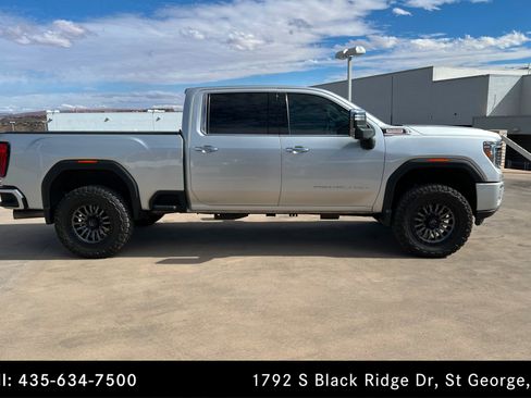 Used 2020 GMC Sierra 3500 Denali w/ Denali Ultimate Package image 6