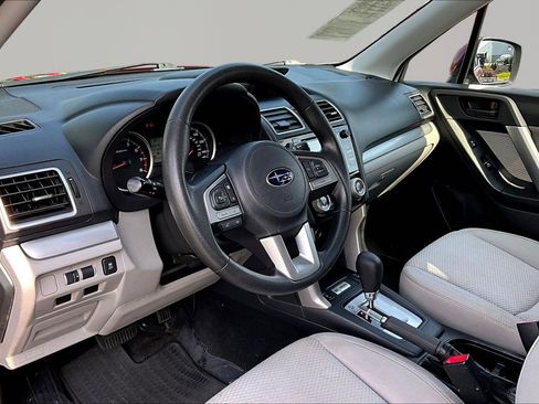 Used 2017 Subaru Forester 2.5i Premium w/ All-Weather Package AWD/4WD image 16