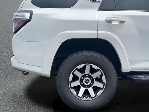 Used 2021 Toyota 4Runner TRD Off-Road Premium w/ Moonroof Package AWD/4WD image 8
