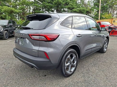 Used 2025 Ford Escape ST-Line image 6