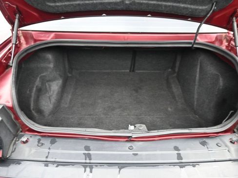 Used 2018 Dodge Challenger GT AWD/4WD image 13