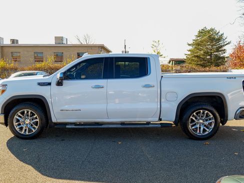 Used 2020 GMC Sierra 1500 SLT w/ SLT Premium Plus Package image 4