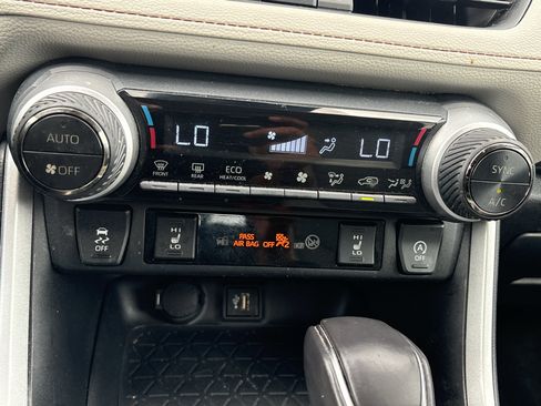 Used 2024 Toyota RAV4 XLE Premium w/ Weather Package FWD image 21