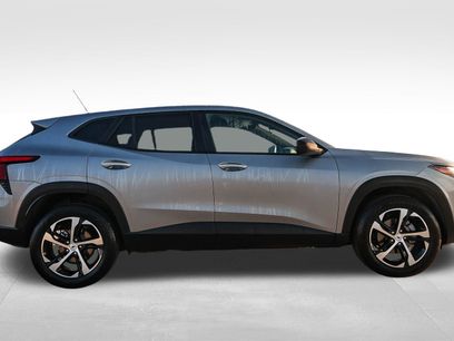 Used 2025 Chevrolet Trax RS