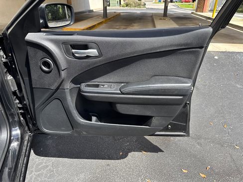 Used 2015 Dodge Charger SE w/ Sport Appearance Group RWD image 24