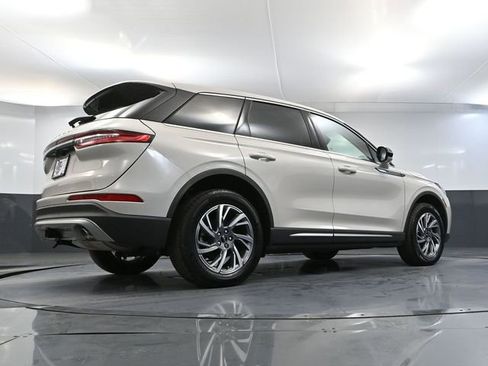 Used 2024 Lincoln Corsair AWD w/ Equipment Group 101A image 55