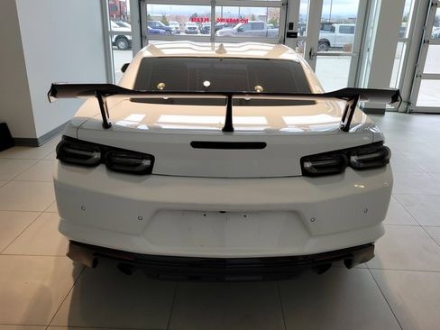 Used 2019 Chevrolet Camaro ZL1 image 4