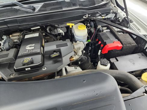 Used 2021 RAM 3500 Laramie image 23